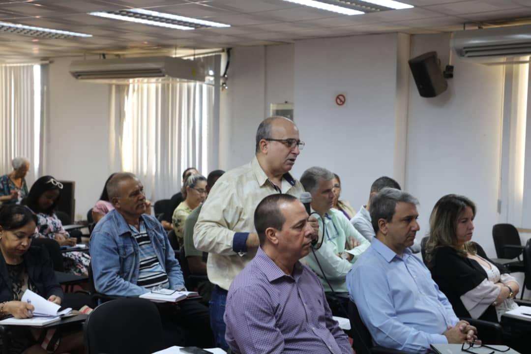 En reunión del programa de Prevención Social y Atención a Situaciones de Vulnerabilidad, en el @MTSS_CUBA, reafirmamos nuestro compromiso de seguir trabajando juntos para brindar una atención integral a quienes más lo necesitan. 👉 bit.ly/3S92iNi ✍️@japortalmiranda