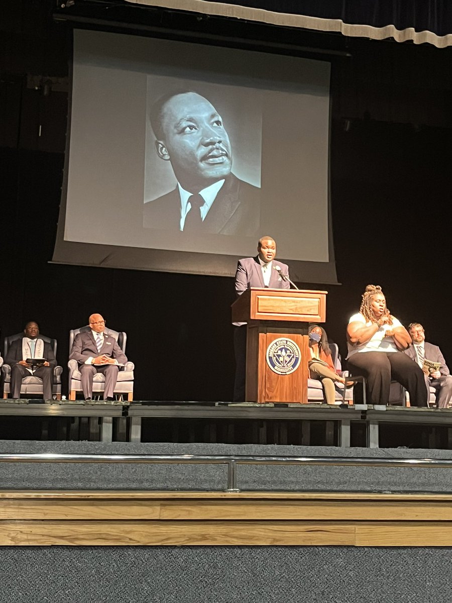 JSUacademics's tweet photo. It was a wonderful to have Dr. Leslie-Burl McLemore, a scholar practitioner and activist, serve as the MLK Convocation speaker. His style to discuss the impact of the past on the present is timely. We loved the reference to The Dells. #JSUStrong #HBCU https://t.co/DKHpHnrWjb