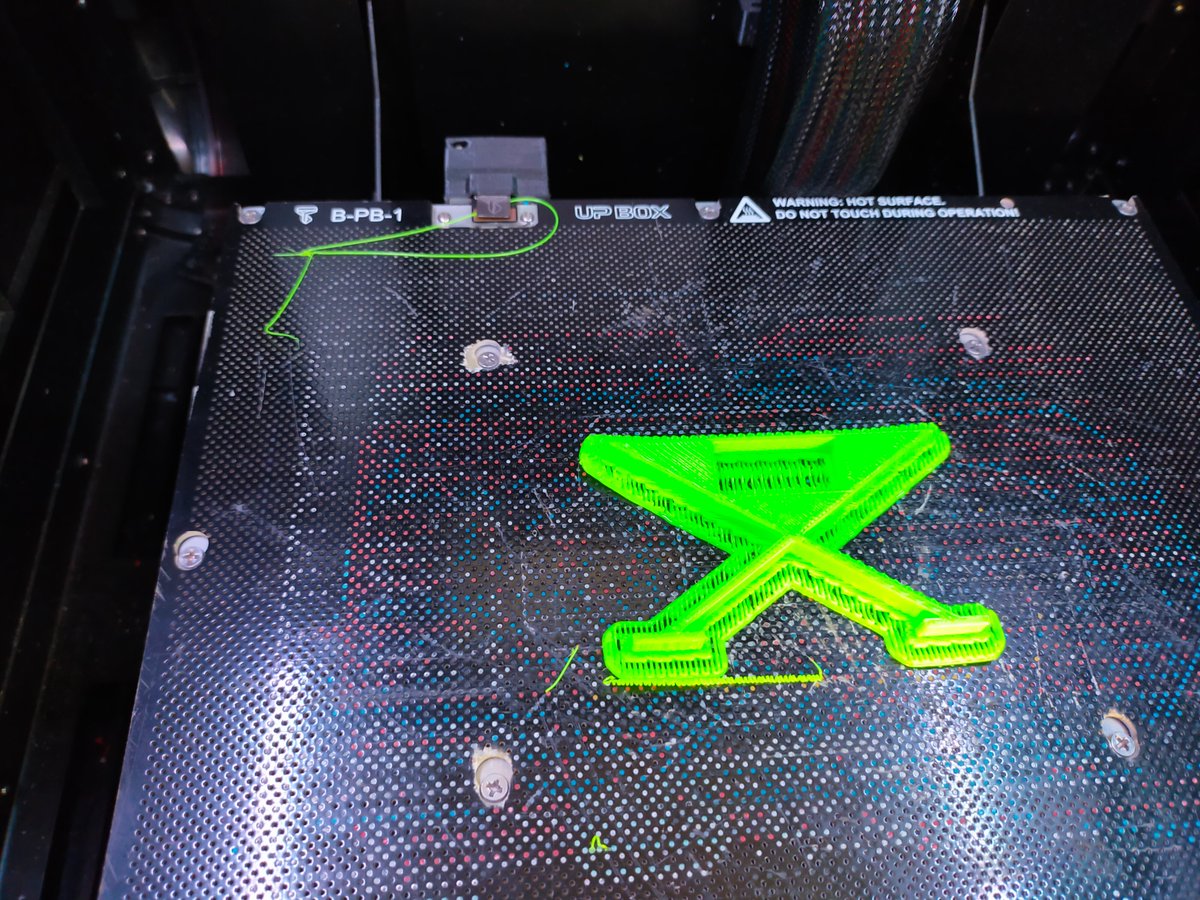 guillaume_LeD's tweet photo. Projet d'horloge digitale.
Conception et réalisation du support permettant de tenir l'afficheur 7 segments en équilibre sur une table.

Bientôt la 2 ème partie avec le codage de l'afficheur au format HH:MM https://t.co/VaJuCPyg9n