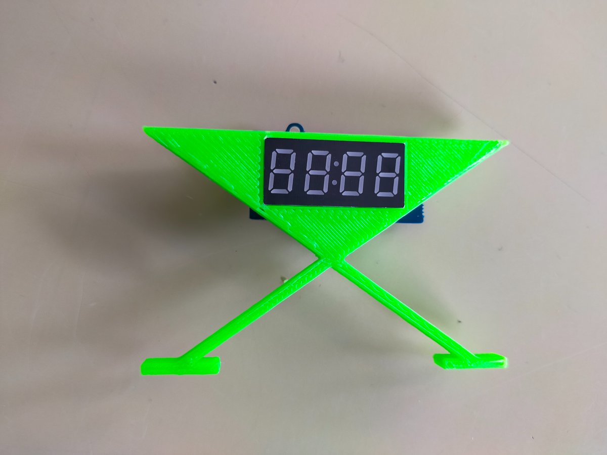 guillaume_LeD's tweet photo. Projet d'horloge digitale.
Conception et réalisation du support permettant de tenir l'afficheur 7 segments en équilibre sur une table.

Bientôt la 2 ème partie avec le codage de l'afficheur au format HH:MM https://t.co/VaJuCPyg9n
