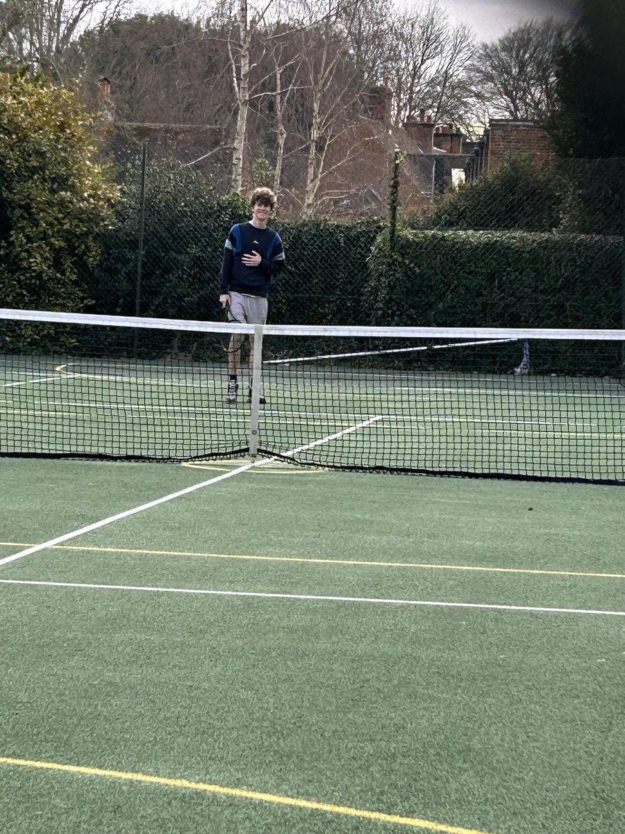 WinCollK's tweet image. Beloe’s - today, it’s the house of the racket!