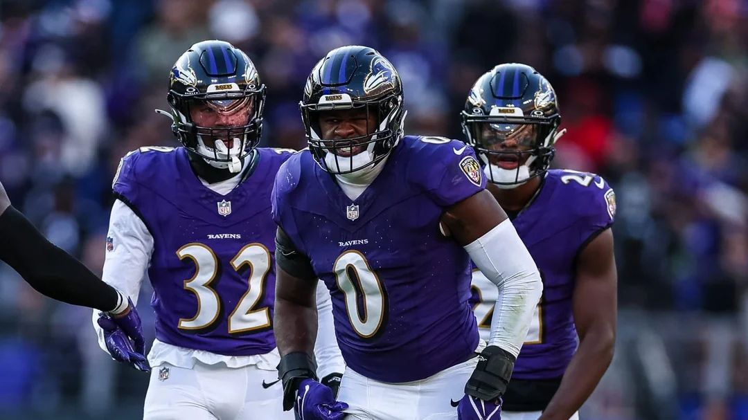 HISTORIC: The #Ravens Defense this season:

16.5 PPG Allowed (1st)
4.6 Yards Per Play Allowed (1st)
31 Takeaways (T-1st)
60 Sacks (1st)
74.6 Passer Rating Allowed (1st)

(Via <a href="/PFF/">PFF</a>)