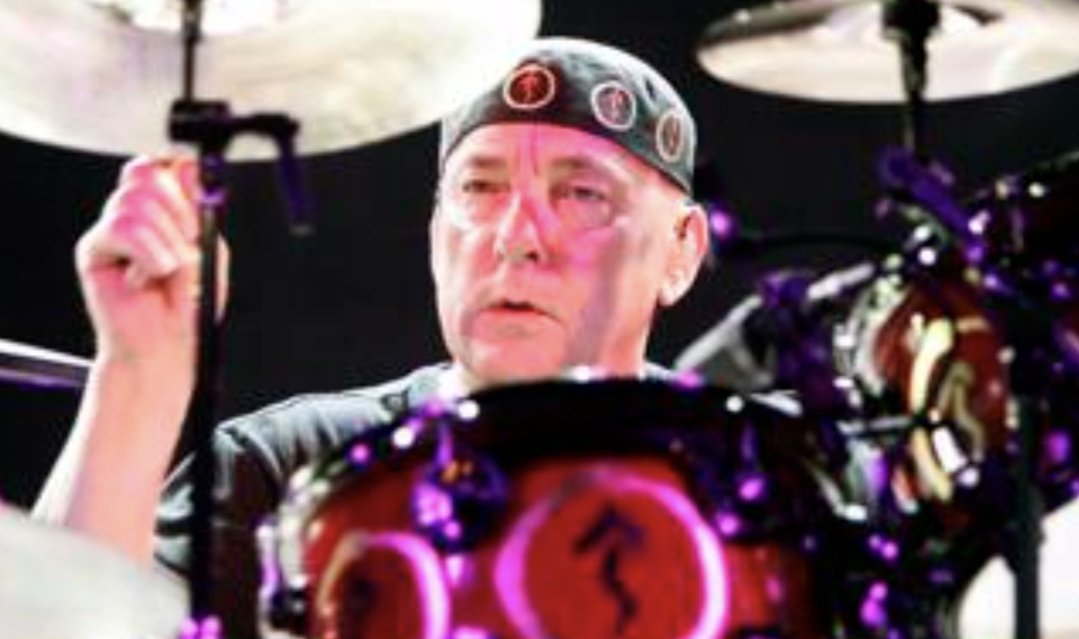 Glad it's finally Pratturday #RushFamily 😛 Hope it's a great one!!!