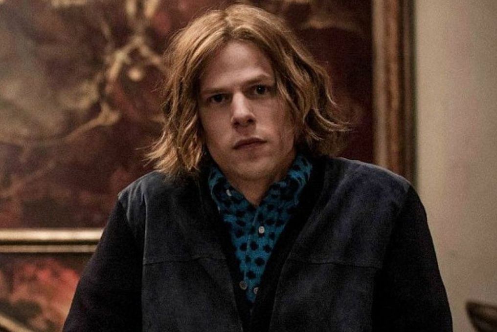 Why Jesse Eisenberg played the best Lex Luthor of all time....

A THREAD ESSAY 🧵