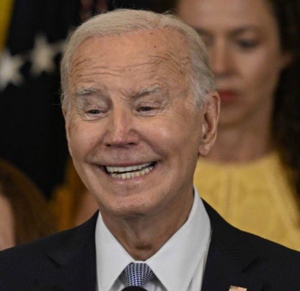 JontTrubek's tweet photo. The epitome of the Democratic Party. https://t.co/bwQaLOazpK
