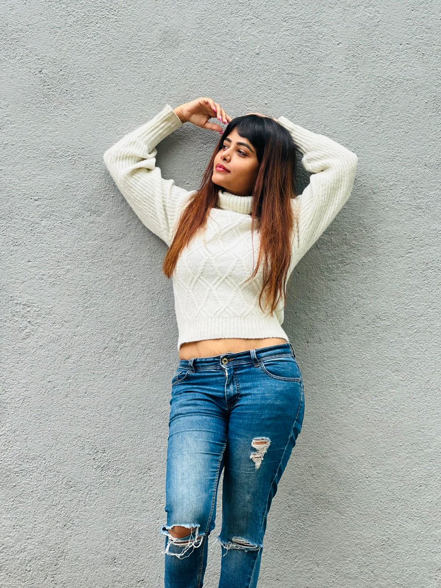 Prabhastylish's tweet photo. Bigg Boss fame Actress #mayuri Looks charming  in the recent photoshoot stills. Take a look at her latest stills.

@Prabhastylish https://t.co/81sFS8yE5K