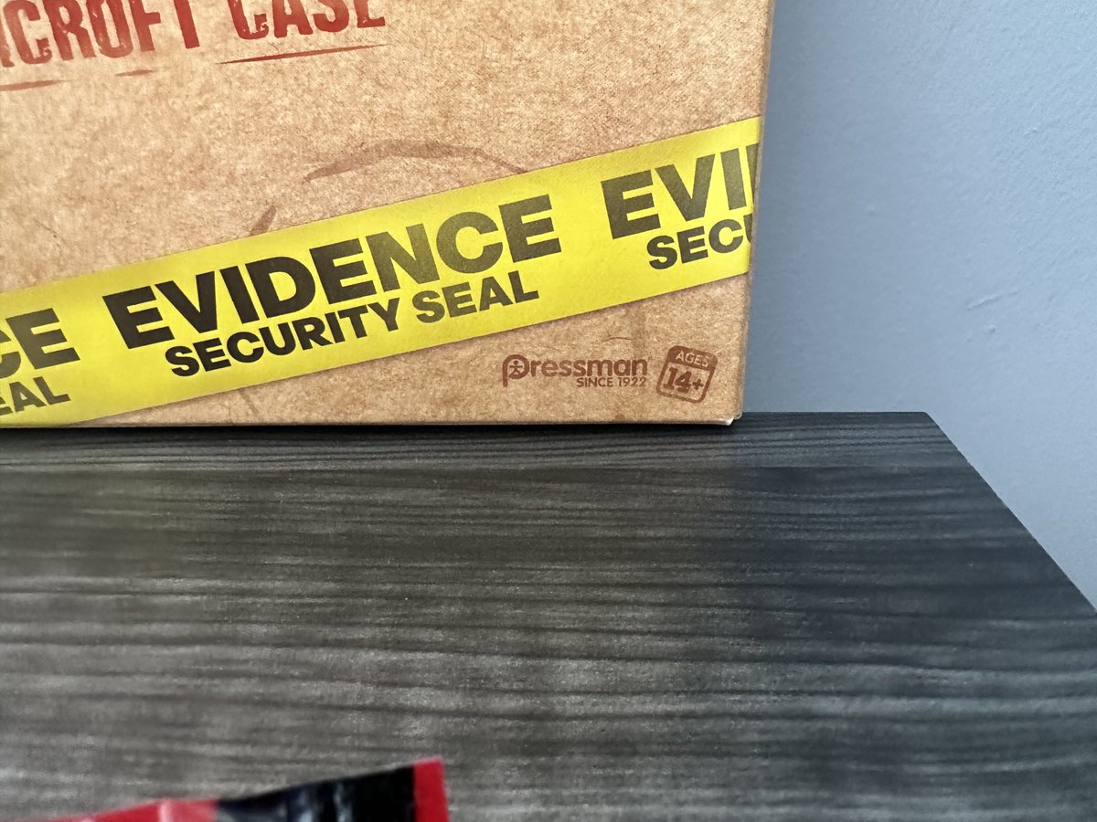 Wallflower2u's tweet photo. I GOT THIS #UnsolvedCaseFiles
from my NEPHEW 4 MY BIRTHDAY🥳
I💜THESE GAMES U CAN
PLAY ALONE or with A GROUP
IT DOESNT MATTER HOW
MAY PLAYERS AS LONG AS THEY ARE 14+yrs OLD😳
PLUS A 5yr OLD IS A HORRIBLE
PARTNER 2 PLAY WITH🤣
@OnPatrolLive #OnPatrolLive #OPLive @RichardJMaher https://t.co/dTe1qyEsoz