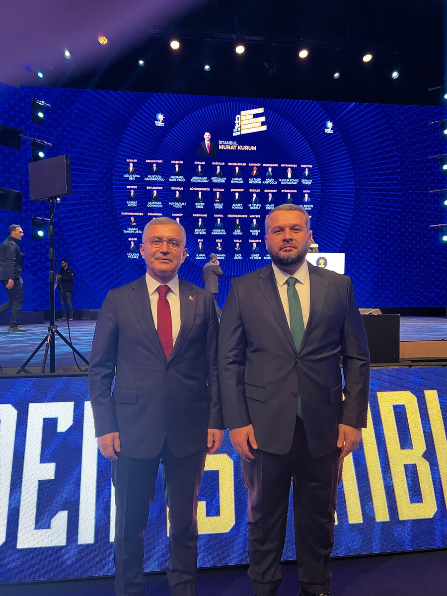 İlk günkü aşkla, omuz omuza! 🤲🏼

#Yenidenİstanbul
#YineYenidenÜsküdar

<a href="/osmannnurika/">Osman Nuri Kabaktepe</a> 
<a href="/hilmiturkmen34/">Hilmi Türkmen</a>