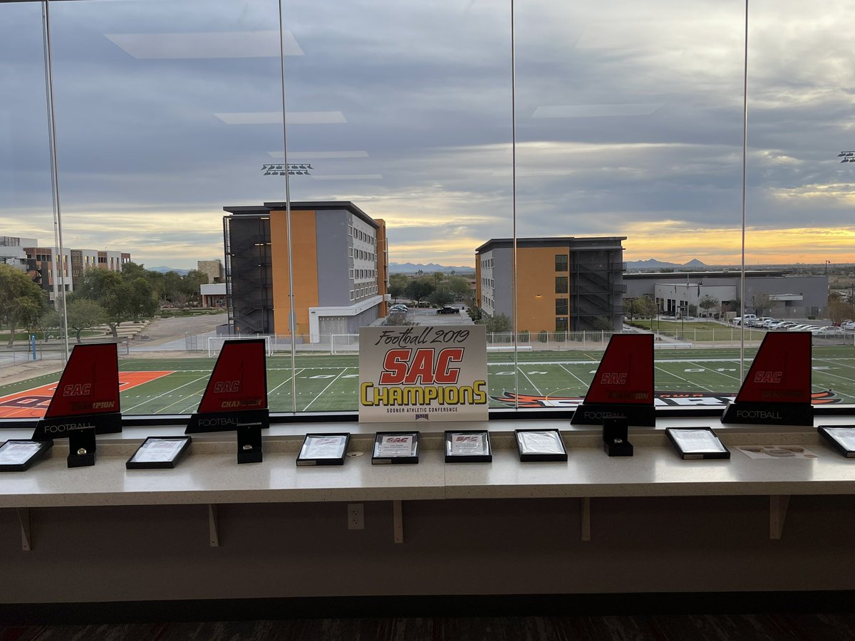 Jerry Dominguez (@coachjdominguez) on Twitter photo Great day for OV <a href="/OUAZFootball/">OUAZ Football</a> with a high of 70 degrees.
We have 2 visit dates before National Signing Day. Class of 2024-Come see us before it’s too late. 🏆🏆🏆🏆 Great day for OV <a href="/OUAZFootball/">OUAZ Football</a> with a high of 70 degrees.
We have 2 visit dates before National Signing Day. Class of 2024-Come see us before it’s too late. 🏆🏆🏆🏆