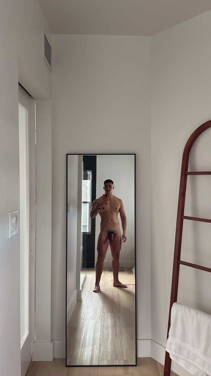 brownguyalt's tweet photo. morning lighting was a paid actor https://t.co/RH2Ylm62kR