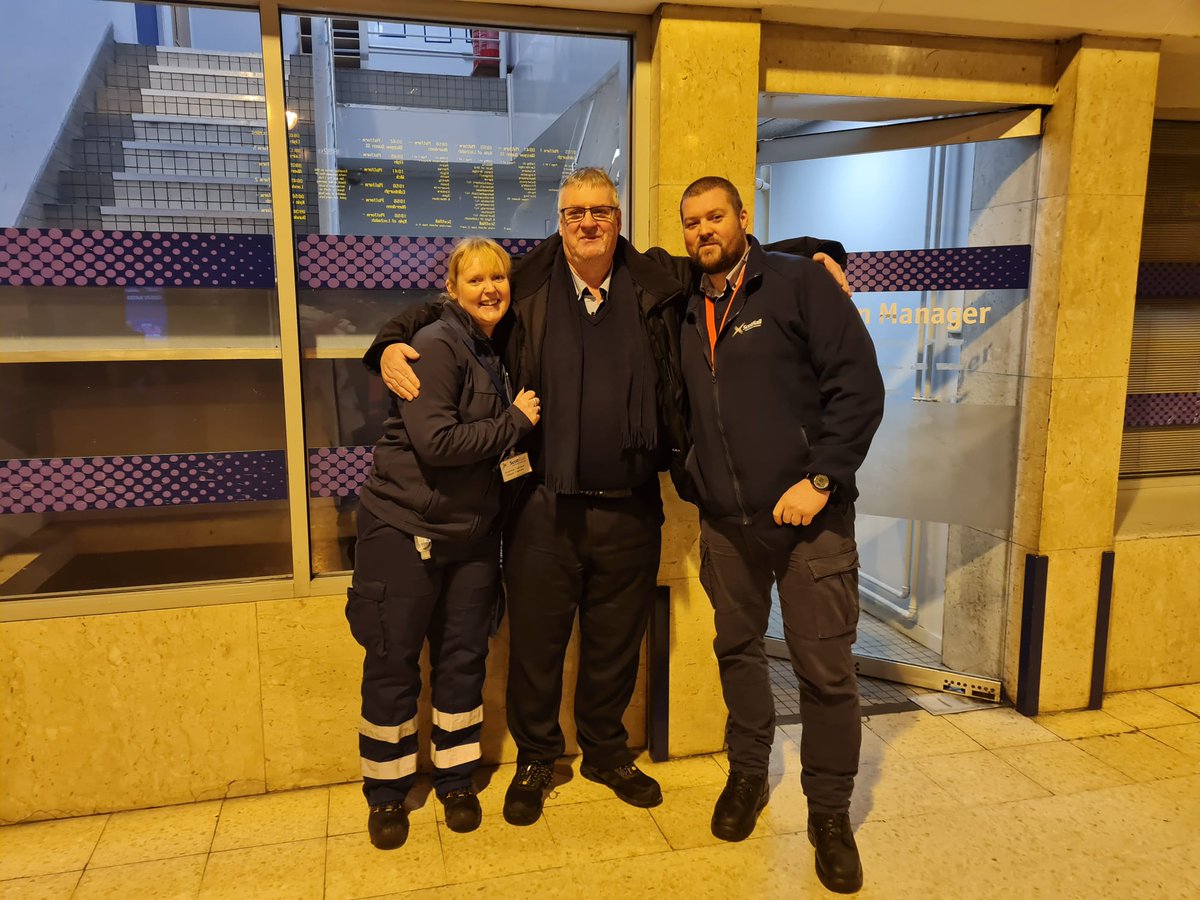 Ryan41963572's tweet photo. Congratulations to my dad who has just retired after over 49 years railway service#nomoreearlystarts https://t.co/xlVPkLsa7i