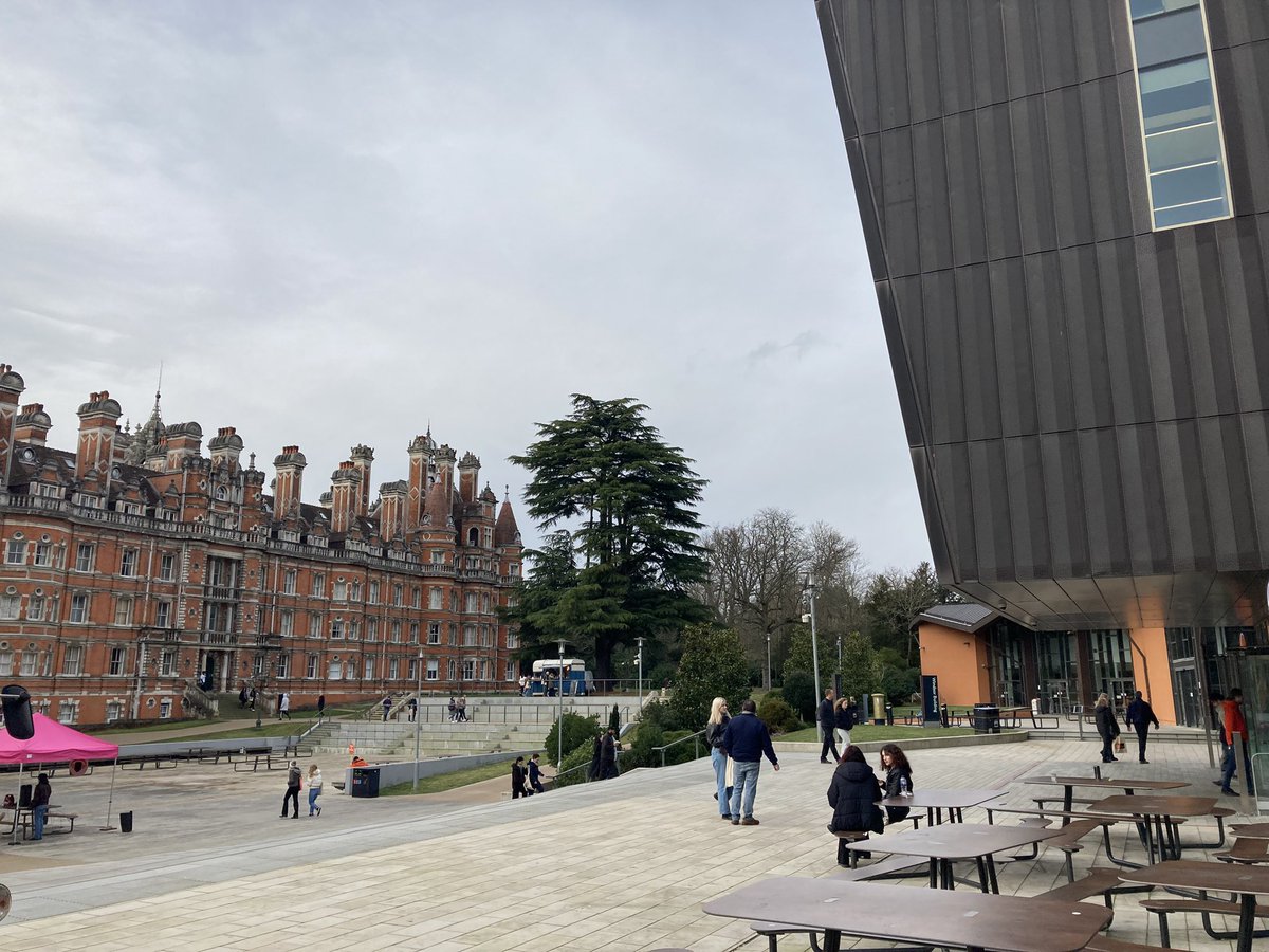 Great representing @RHCareers at @RoyalHolloway Applicant Visit Day today for our ‘Supporting Students’ Q & A Panel with prospective students and parents/guardians/family. #ApplicantVisitDay #StudentJourney #Support #HigherEducation #Careers #Employability #PartTimeJobs