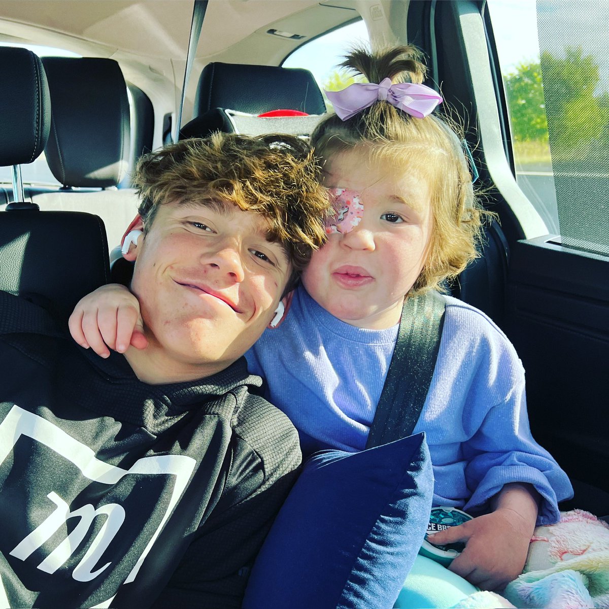 Through all my sister’s challenges she still showed up to every game she could and is/was my biggest fan. Without @rileychildrens my sister wouldn’t be here with us today. Riley Dance Marathon gives me a chance to pay it forward for Londyn and all kids like her being treated at