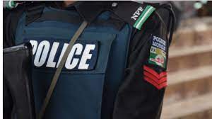 Nigerian Police Arrest, Detain Officers For Alleged $3,000 Extortion In Rivers State | Sahara Reporters bit.ly/3Oab9NK