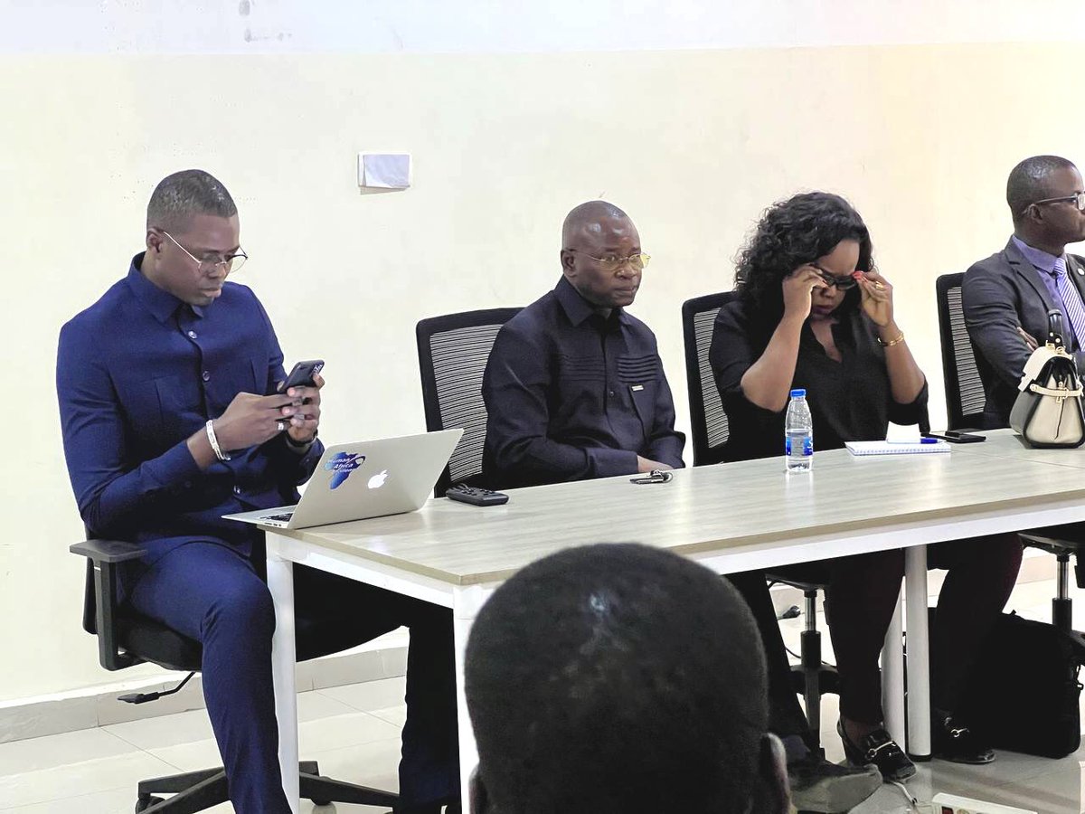HumanHac's tweet photo. #Coaching_Territorial 

Dans la dynamique d’améliorer la mobilité urbaine de la Ville de Dakar avec une l’approche du Coaching Territorial, un atelier d’initiation et de sensibilisation a été effectué avec les acteurs des 8 communes cibles. 
@UCLGAfrica https://t.co/B9CVX93Wpd
