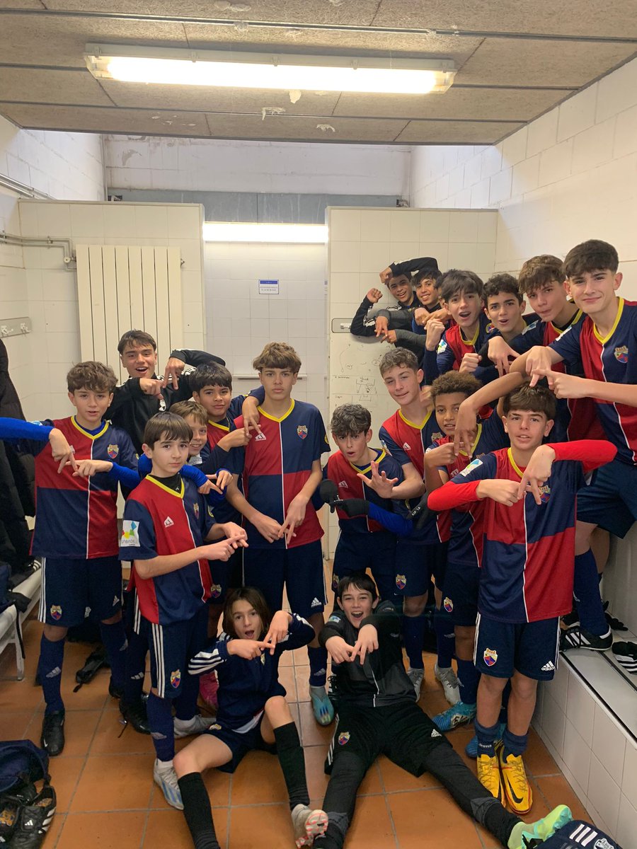CEMercantil's tweet photo. 🔴🔵 INFANTIL "C"
🔵🔴
🏆1a Divisió
@CEMercantil 2 - @FCSantQuirze 1.
⚽️ Moha
⚽️ Pol
#CEMInfC https://t.co/iJl36qgPab