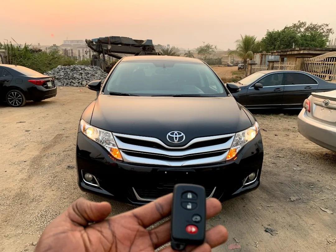 Omar_Automoblie's tweet photo. ✅ New Stock 🔥
FOREIGN USED 2013 FULL OPTION
Toyota Venza
XLE AWD
for Sale in Abuja Nigeria 🇳🇬 for
.
PRICE - N13M
.
☎️Call / DM us for Inspection details and payments on this car 07048363199
#forsale #toyota #mercedesbenz #fortunner #AFCON2023 #AbujaTwitterCommunity #Abuja https://t.co/tLpYTUhN7m
