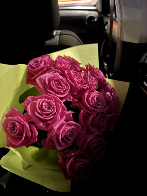 Some flowers for me 😇 https://t.co/dUoUNWe71t<a href="/tag/surgery"class="tags"><span>#surgery</span></a><a href="/tag/plasticsurgery"class="tags"><span>#plasticsurgery</span></a>