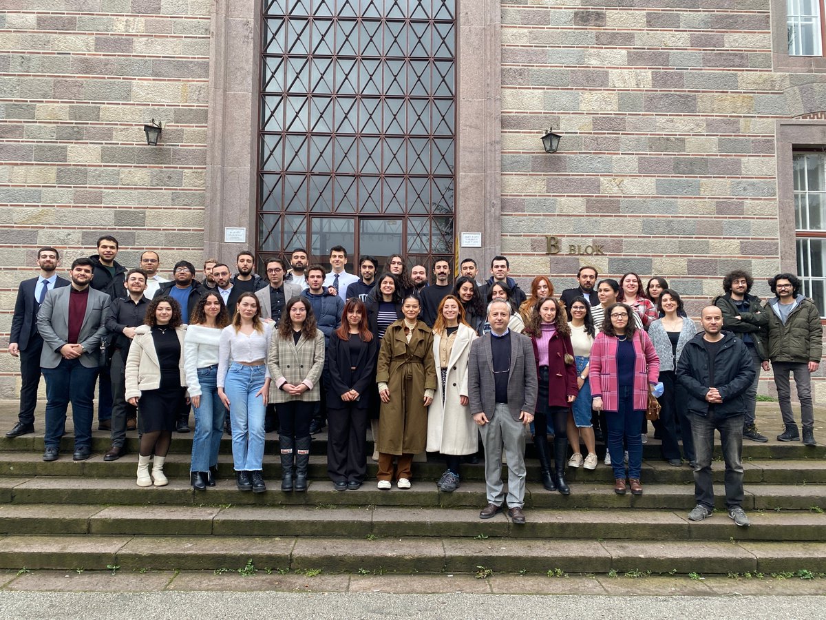 physeng_au's tweet photo. Fizik Mühendisliği Bölümü olarak 19 Ocak 2024 Cuma günü gerçekleştirdiğimiz poster sunumundan kareler #fizik #fizikmühendisliği #physics #physicsengineering https://t.co/OEtbYV0Hnp