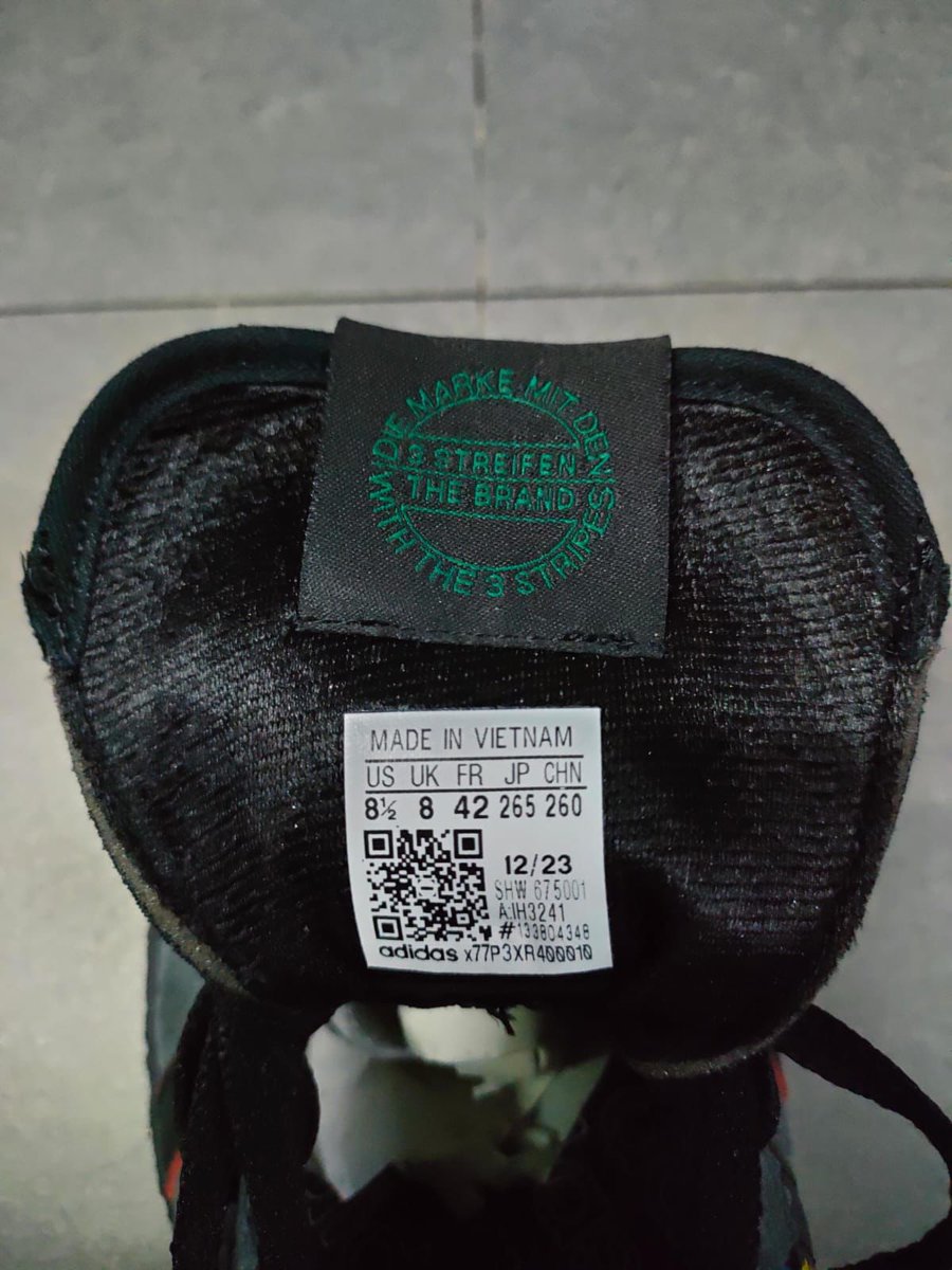 adipw's tweet photo. Is this new release?
@adiFamily_ @man_savings 
@ASBofSOUTHSEA @adidasonfoot https://t.co/Yfp6PLBhsI