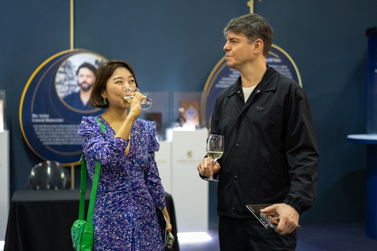 ART SG (@artsg_singapore) on Twitter photo 🥂 There’s plenty of food and drinks at ART SG including three eateries and three bars. Take your pick between the <a href="/MaisonRuinart/">Ruinart</a> Art Lounge, Minuty Bar, and the ART Bar featuring a curated selection of <a href="/MaisonRuinart/">Ruinart</a> Champagne, <a href="/RoyalSalute/">Royal Salute</a> Scotch Whisky and <a href="/CloudyBay/">Cloudy Bay</a> wine. 🥂 There’s plenty of food and drinks at ART SG including three eateries and three bars. Take your pick between the <a href="/MaisonRuinart/">Ruinart</a> Art Lounge, Minuty Bar, and the ART Bar featuring a curated selection of <a href="/MaisonRuinart/">Ruinart</a> Champagne, <a href="/RoyalSalute/">Royal Salute</a> Scotch Whisky and <a href="/CloudyBay/">Cloudy Bay</a> wine.