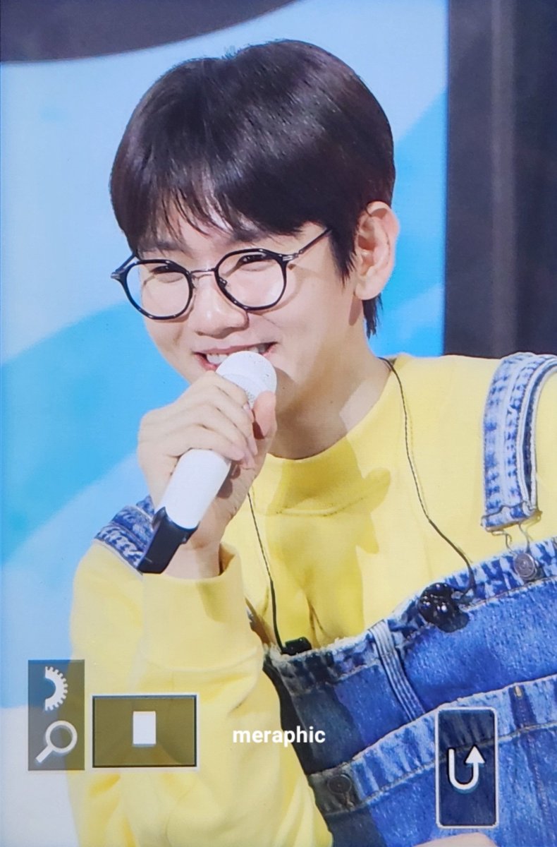 요띠 tweet media