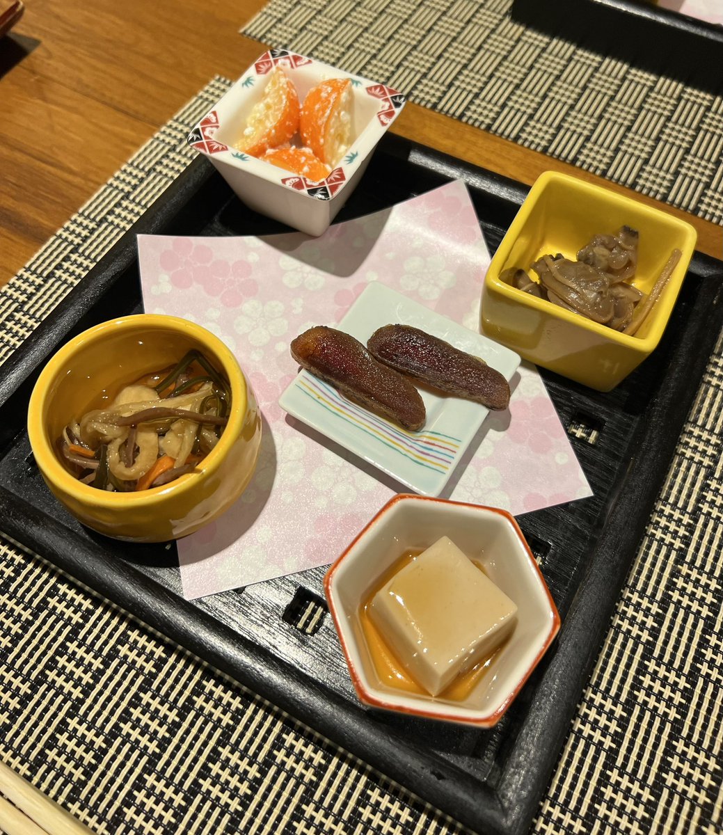 Mithibata's tweet photo. 新年会やってます‼︎ https://t.co/CxelSu8rr5