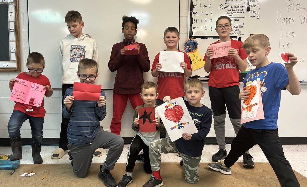 Alan Shepard family activity on Friday!
We made Valentine’s Day cards that we send to local senior living facilities ❤️
<a href="/NorthScottASES/">Alan Shepard Elementary</a> <a href="/NorthScottCSD/">North Scott Schools</a>