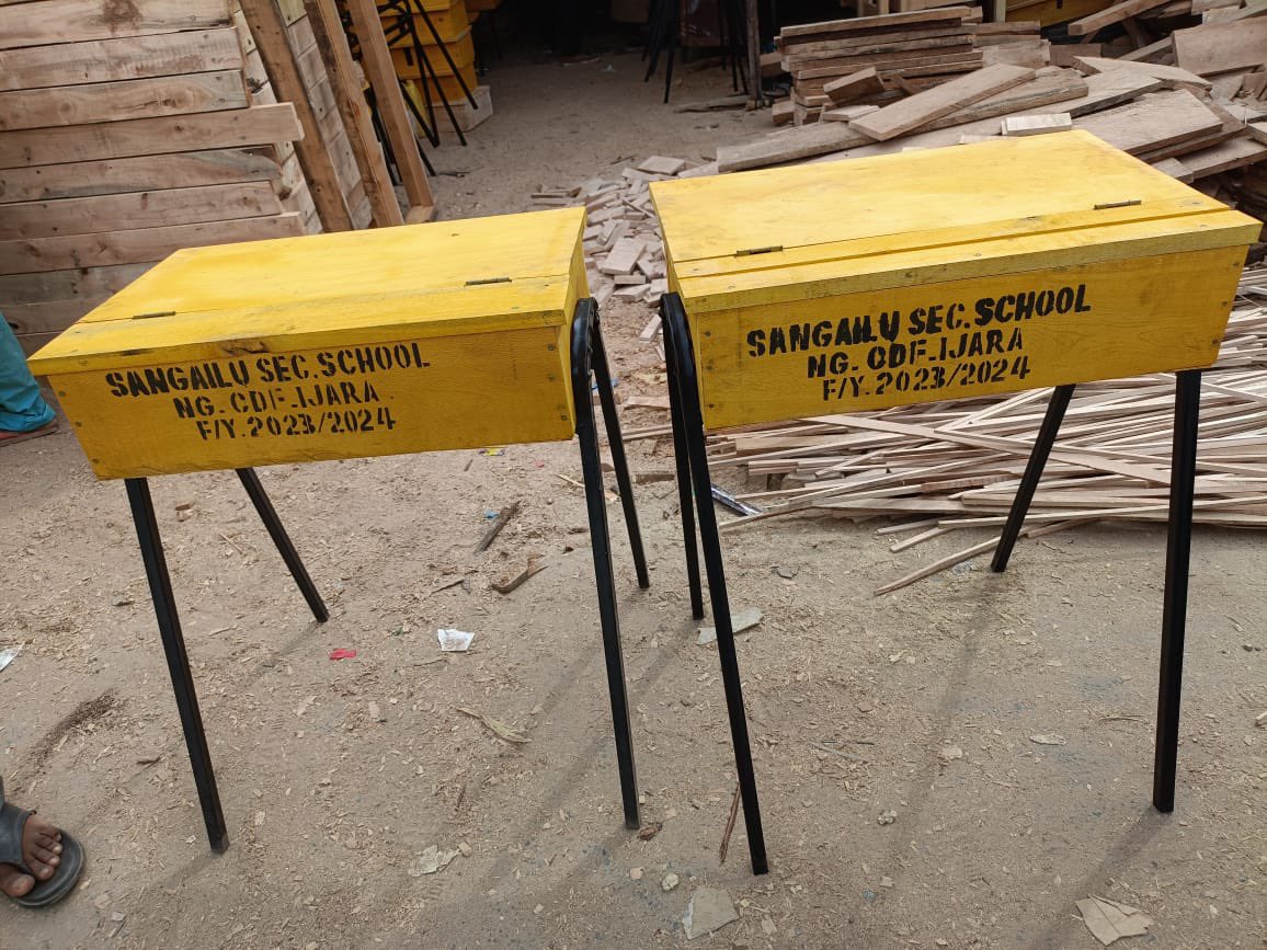 ijara_CDF's tweet photo. @SangailuHigh School is now equipped with brand new furniture, including chairs and lockers, courtesy of Ijara NG-CDF. 

Our unwavering commitment is to elevate the standard of education within our constituency.

@NGCDF_Kenya https://t.co/yjuF6jfvSH