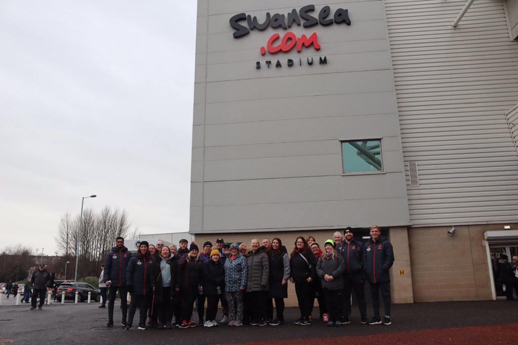 They’ve done it 🏃‍♂️

Our health and wellbeing participants have completed the walk from the Vetch to the Swansea.com Stadium 🏟 

Enjoy the game 🙌