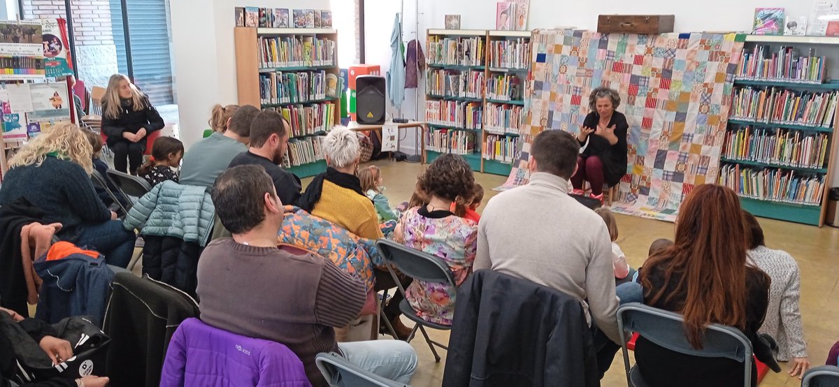 bibliobisbal's tweet photo. Monstres i més monstres!! 👹Quins ensurts!! Però què bé que ens ho passem amb aquests contes de monstres monstruoooooosos 😱 
@laminuscula 
#biblioteca de @labisbalemporda https://t.co/66aKHde9r0