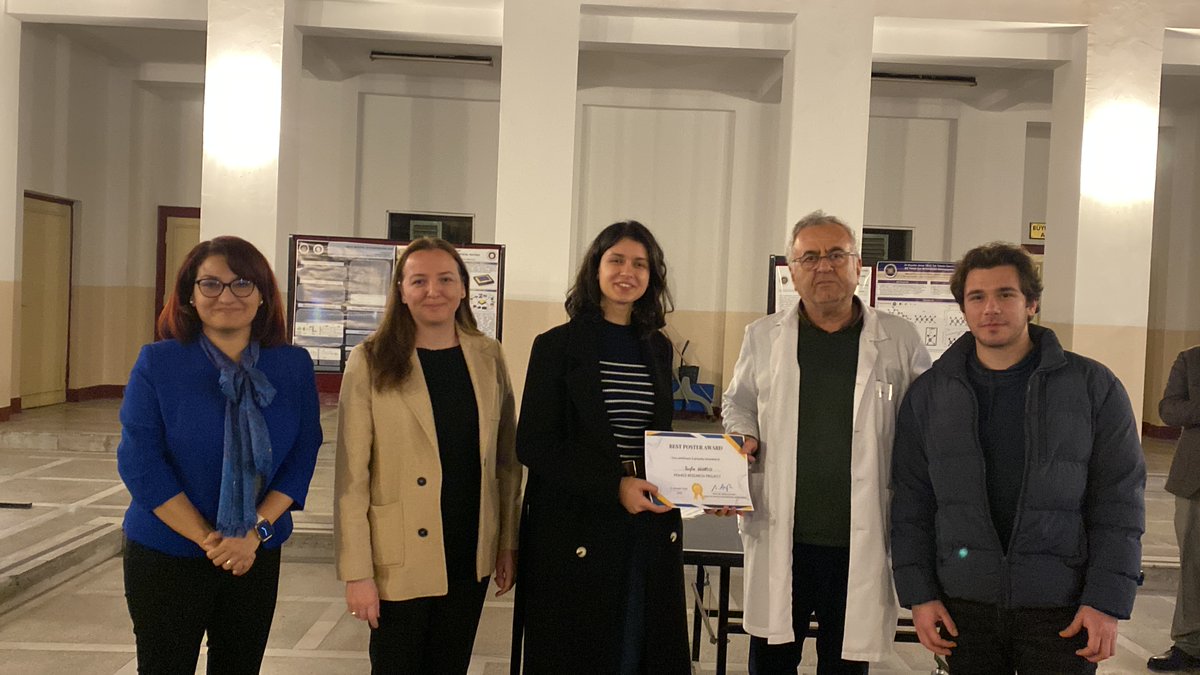 physeng_au's tweet photo. Öğretim üyelerimiz Prof. Dr. Ömer Yavaş, Doç. Dr. Yeşim Moğulkoç ve Dr. Öğ. Üy. Elif Akhüseyin'den oluşan komitenin değerlendirmesi sonucu öğrencilerimiz Nuh Kaan Gün, Berfin Uğurlu &amp; Bahadır Gezgen, Muhammad Ammad &amp; Mahmoud Awadalla derecelerini aldılar. https://t.co/eRXj29CYzJ