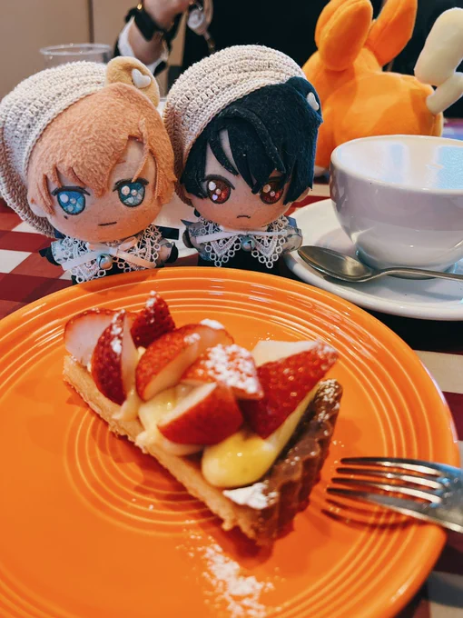 ぱしちゃん遊びに来てくれてオオサカめちゃくちゃ歩き回り食べまくりデ〜〜〜最高ずっっっと食べてる 