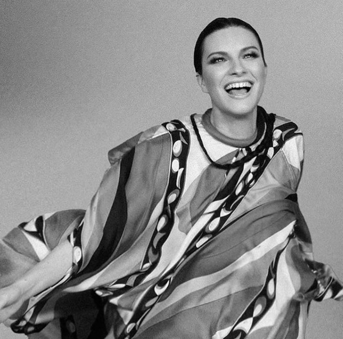 Laura Pausini tweet media