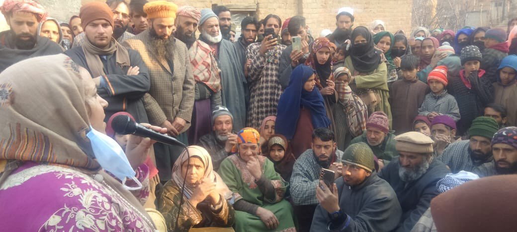 JKNC_'s tweet photo. JKNC State Secretary and CI DH Pora, @sakinaitoo, presided over a workers' meeting at Dhabdan, Nandimarg, Noorabad. The session witnessed enthusiastic involvement from dedicated party workers, with a notable highlight being that several members from the Apni Party joined JKNC.

JKNC extends a very warm welcome to all of them!