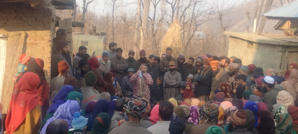 JKNC_'s tweet photo. JKNC State Secretary and CI DH Pora, @sakinaitoo, presided over a workers' meeting at Dhabdan, Nandimarg, Noorabad. The session witnessed enthusiastic involvement from dedicated party workers, with a notable highlight being that several members from the Apni Party joined JKNC.

JKNC extends a very warm welcome to all of them!