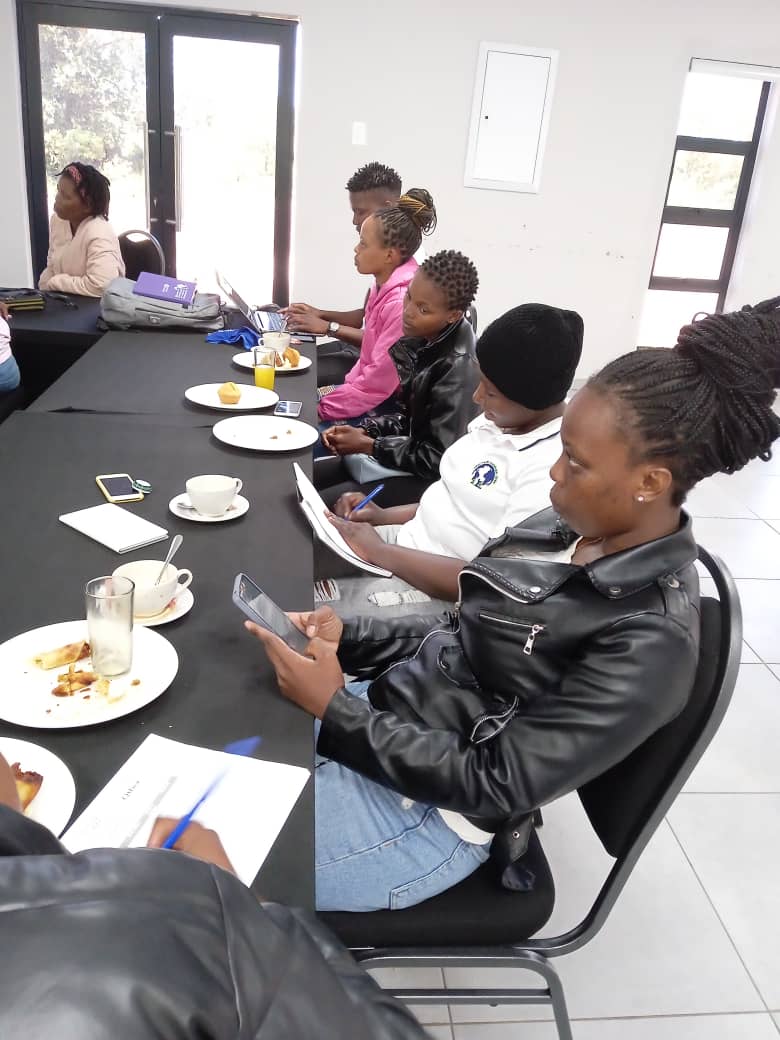 EMinorities's tweet image. Lubombo. @EMinorities today engaged #LBQ women on strategies to mitigate #Intimatepartnerviolence and #SOGIE. #registerESGM #Standup4HumanRights #LGBTIQRIGHT #LBQWomensInclusion 🏳️‍🌈🇸🇿