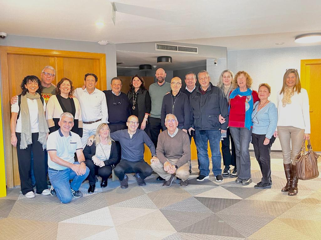 Sanidad_Peniten's tweet image. Finaliza la #jornada de #SaludMental y #Adiciones de la #SESP
🗒️🗒️Hemos compartido protocolos y tratamientos para la mejor atención a los reclusos con #TMG 

#médicos #psiquiatras #enfermeras #farmaceuticos #sanidadpenitenciaria 
@sanidadgob @interiorgob