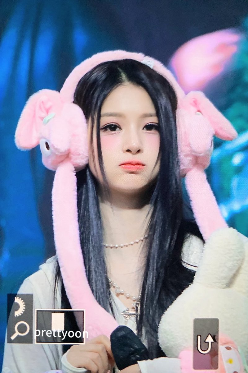 prettyoon0126's tweet photo. 240120
🐰💗

#NMIXX #엔믹스 #설윤  #SULLYOON https://t.co/9tl1EkcpBE