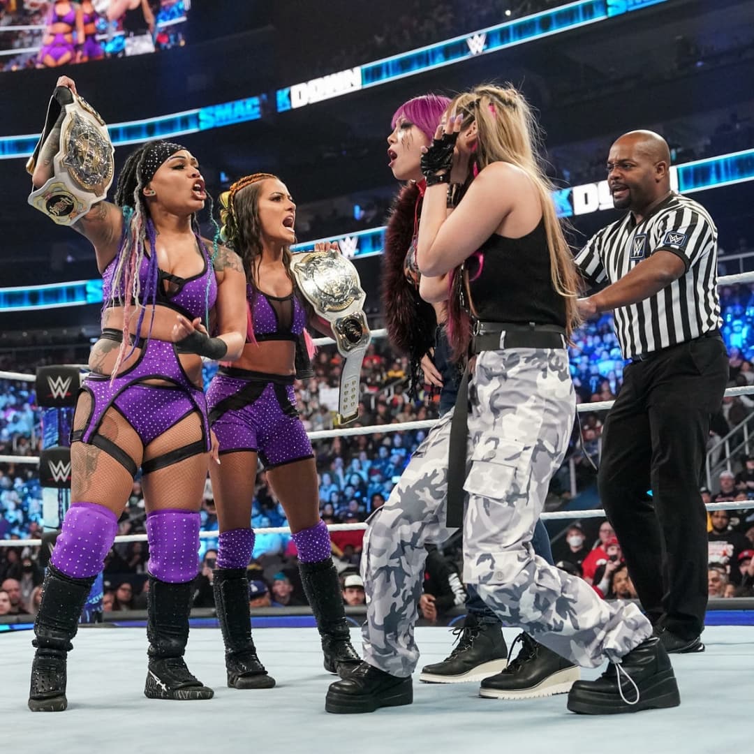 hope its not a short title reign for the twinkle twins #wwe #wwewomenschampion #damagecontrol #damagectrl #wwewomenstagteamchampions #nxtwomenschampion #kairisane #kabukiwarriors #asukawwe #katanachance #kacycatanzaro #kaydencarter #laceylane #kabukiwarriors #twinkletwins