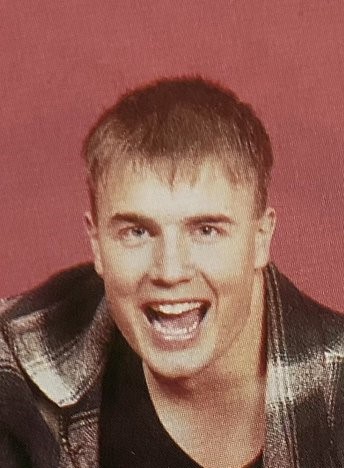gabh61's tweet photo. @GaryBarlow Happy birthday to the best human, man, artist, husband, father, son and friend you can imagine. Hope you're having the best day! What's your secret to look that young today as you did then? See you in June!🎂🎁🎉🍀💐🍾🥂 https://t.co/5aHAbDdFvs