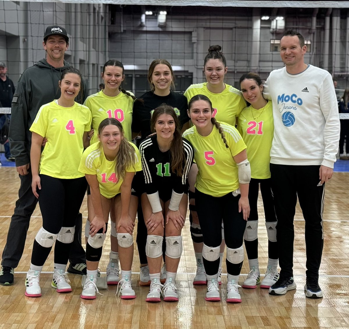 The Scintillating Seven strike! Back from the brink, winning their crossover to stay alive and in contention in 18 American division at @LoneStarClassic 18’s Qualifier in Austin! #MoCoFam