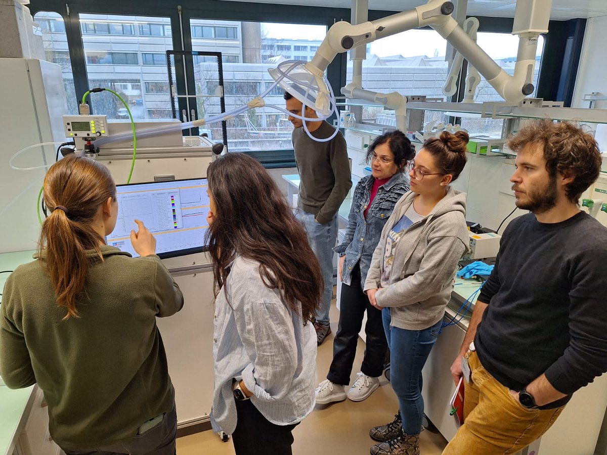 LAPI_epfl's tweet photo. Installation and training of the VOCUS-2R #PTRMS #MassSpec done - let the measurements begin! Thank you @AerodyneRes @tofwerk for this superb instrument and support. @snsf_ch #requip @epfl_en @epflENAC @FORTH_ITE https://t.co/rl4vneDMFa