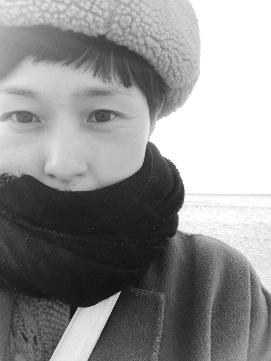 modaerugomi's tweet photo. こころとからだとそれ以外。ことばとわたしときえるとうまれる。とびらがひらきはじめたよ。偶数だな、二〇二四ねん。パンの齧り方で決まる今日。休めてない人が心置きなく休めますように。 https://t.co/k4Ysq4B7DC