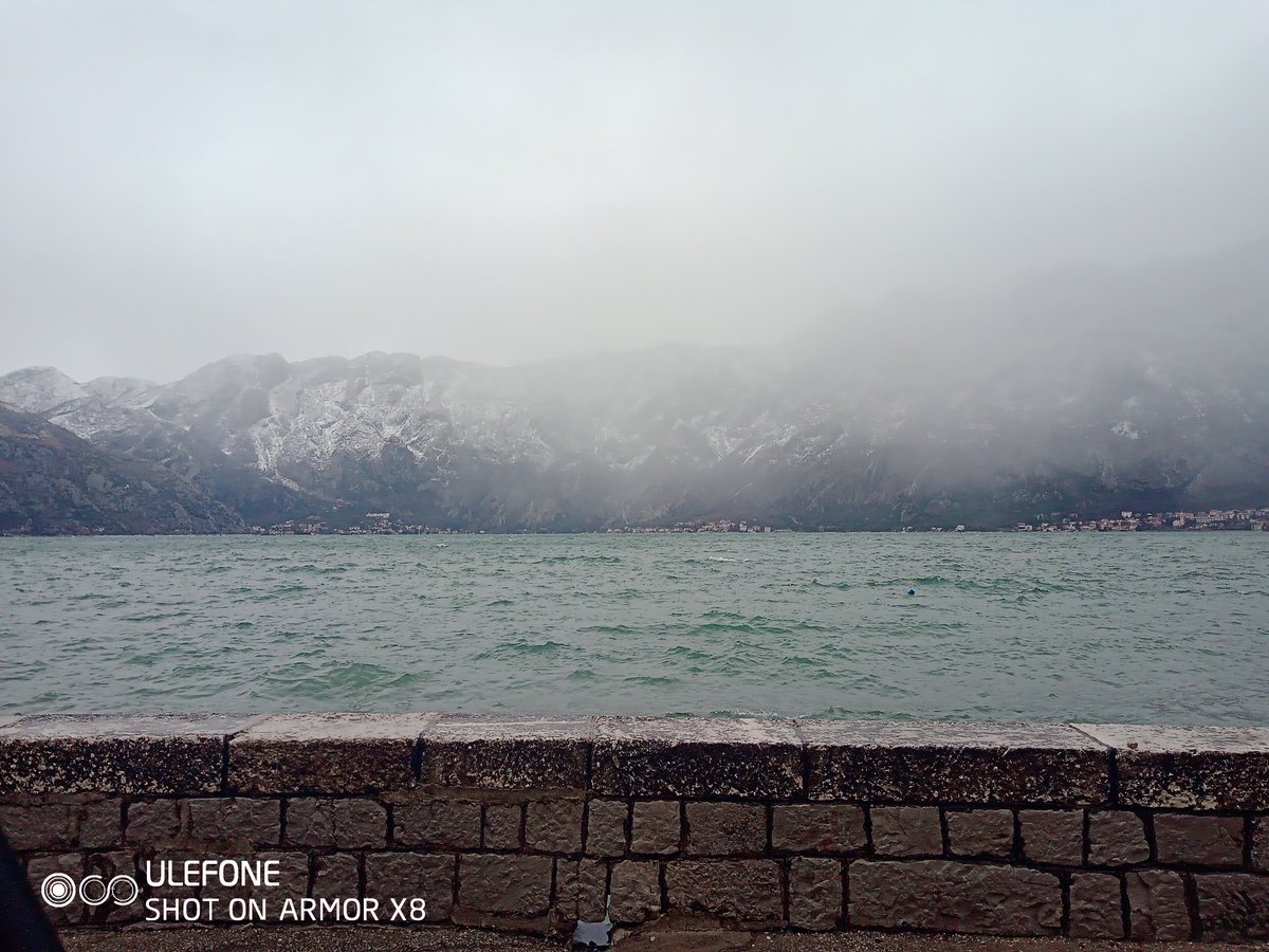 netservcaffe's tweet image. Zima ...