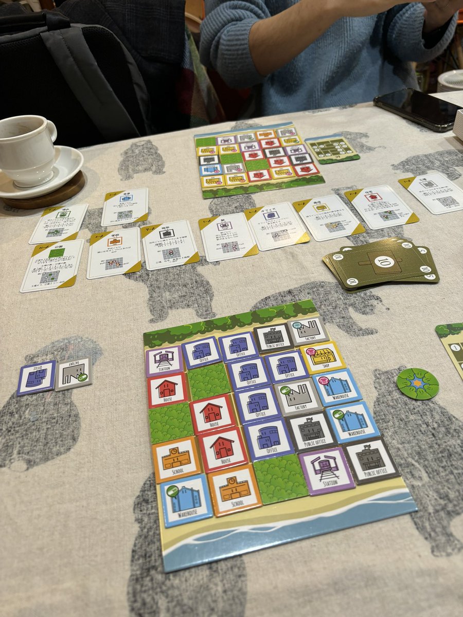 初comedyでした！
やってみたかったWINGSPAN🕊️
店長さんにおすすめしてもらったシーソルト&amp;ペーパー、7Wonders Duel、5×5シティ、3 sind eine zu viel!などなど楽しかった〜また行きます