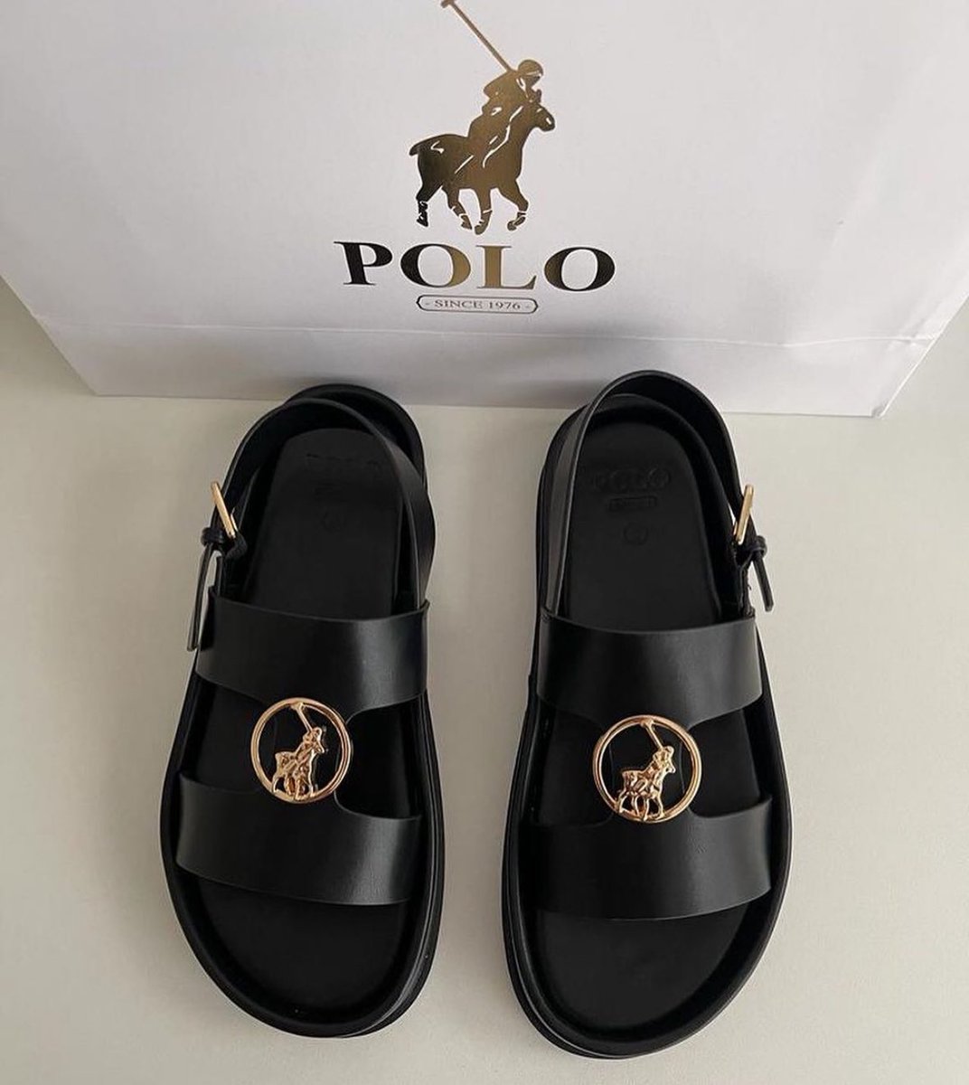 I_am_Bucie's tweet photo. Guys are these mbadada still available at Edgars ???? I want them 😍 https://t.co/U5gZArIHSb