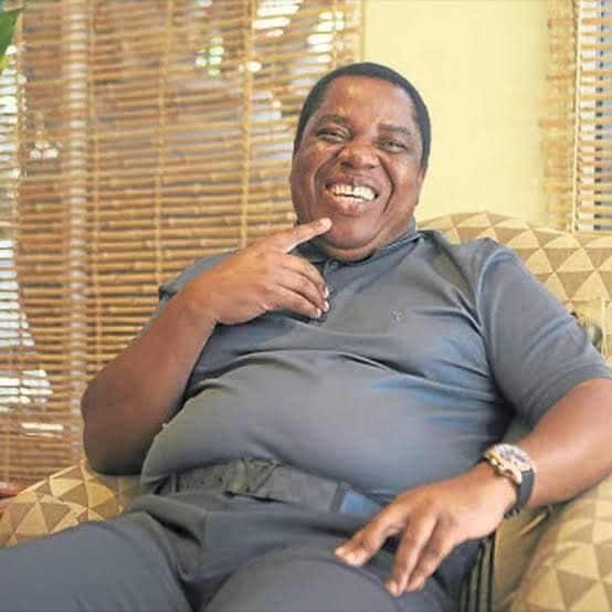 XekiHlongwane's tweet photo. “Meet Robert Gumede a South African Billionaire worth $200 Million Dollars which is equivalent to R3 Billion Rands”. 😍 https://t.co/5dtVcHjF4N