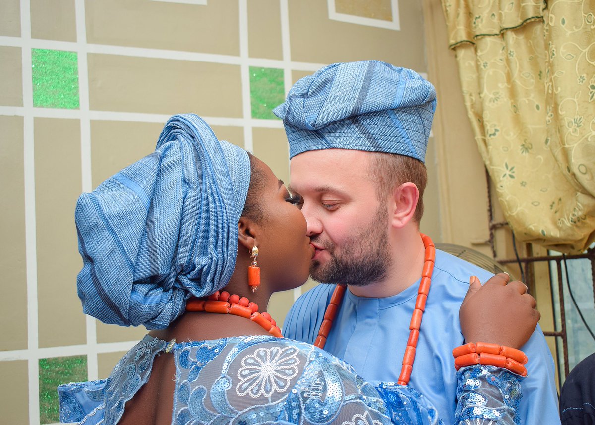 lanry_mi's tweet photo. When the two become one, what a beautiful thing.

#lanrypixels #realestatephoto #modelshoot #viral #trending #shoprite #nigeriawedding #eventplanner 
#omoluabi #yorubawedding #owanbe #traditionalwedding #lagosweddings #lekkieventplanner #lagosevents #lekki #channel https://t.co/CPBy9hu9EB