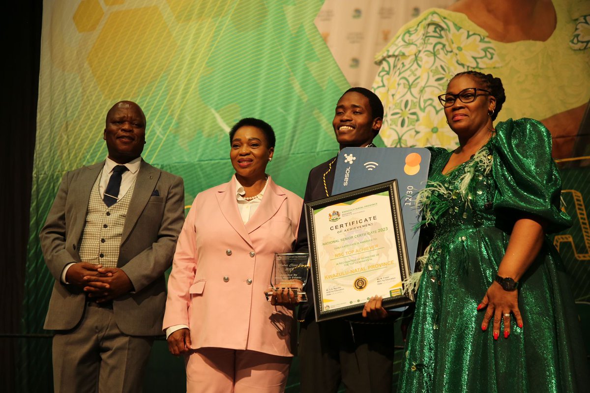 DBE_KZN's tweet photo. TOP 10 IN THE KWAZULU-NATAL PROVINCE 

1st Position - Khumalo Olwethu Kuhlekonke from Mandla Mthethwa Secondary School, Umkhanyakude District 

 2nd Position - Rajaruthnam Jaskaran Moopanar from Westville boys High School, Pinetown District https://t.co/yLB8xDfarg